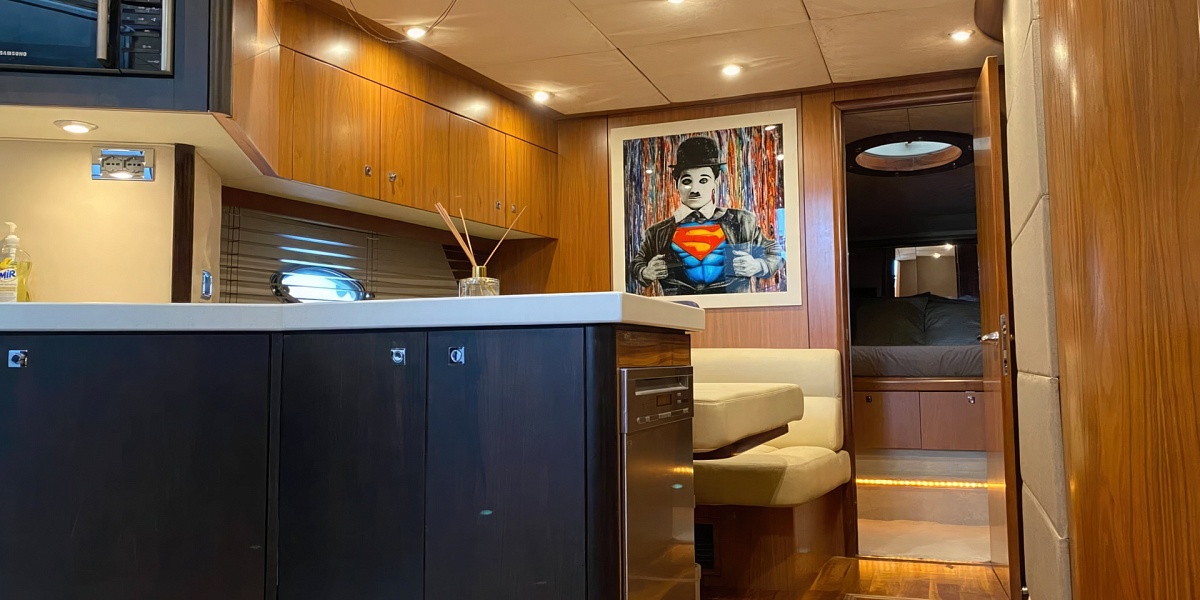 Аренда яхты Sunseeker 72 Predator во Франции- Nera Oceano